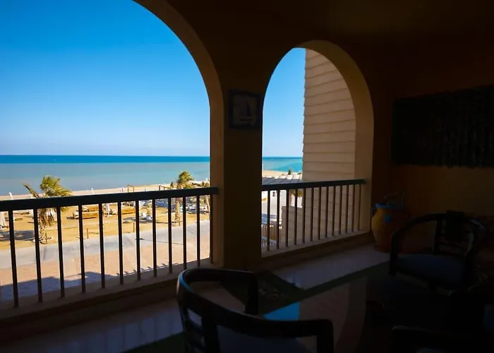 Sea View 3 Bedroom Duplex 203 New Marina By Bfg